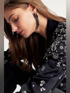 Free People Follow The Rhythm Black Rhinestone Earrings NWT MSRP $38